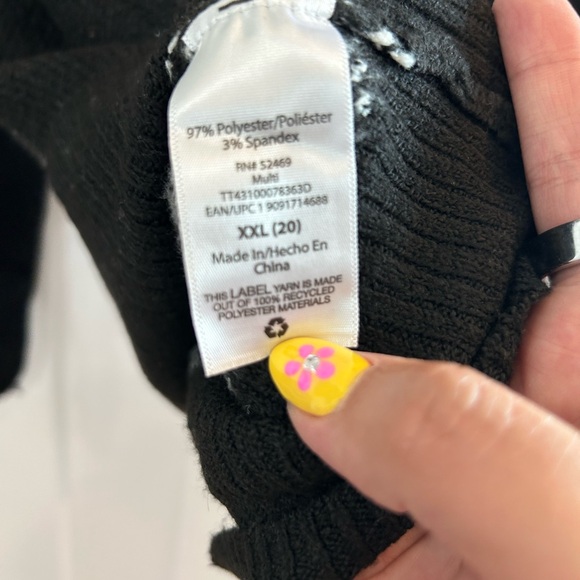 Time and Tru Black and White Polka Dot Sweater - Picture 4 of 4